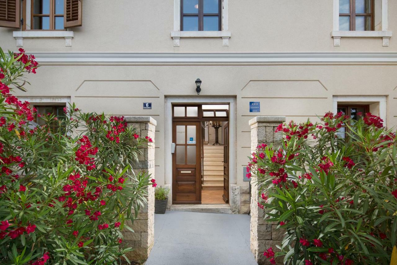 Apartments Bonaparte Poreč Exterior foto