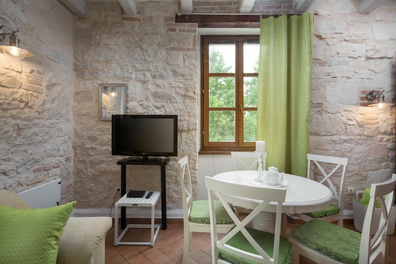Apartments Bonaparte Poreč Exterior foto